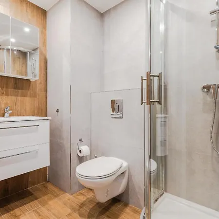 Wschod Slonca Quiet By Bookinghost Apartment Warsaw