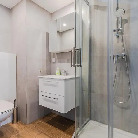 Apartment Wschod Slonca Quiet By Bookinghost Warsaw